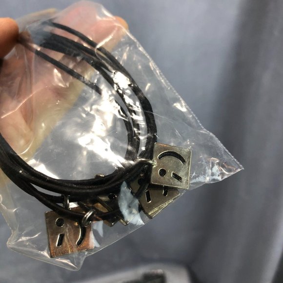 Lot 145 Internet Chat Lingo Chatitudes Genuine Crystal Charms Necklaces - Picture 16 of 16